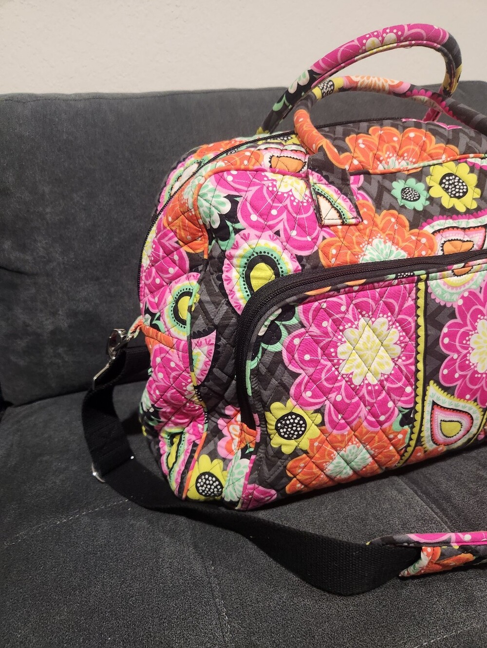 EUC Vera Bradley Ziggy Zinnia Pattern Large Weekender Travel Duffel Bag - Picture 2 of 12